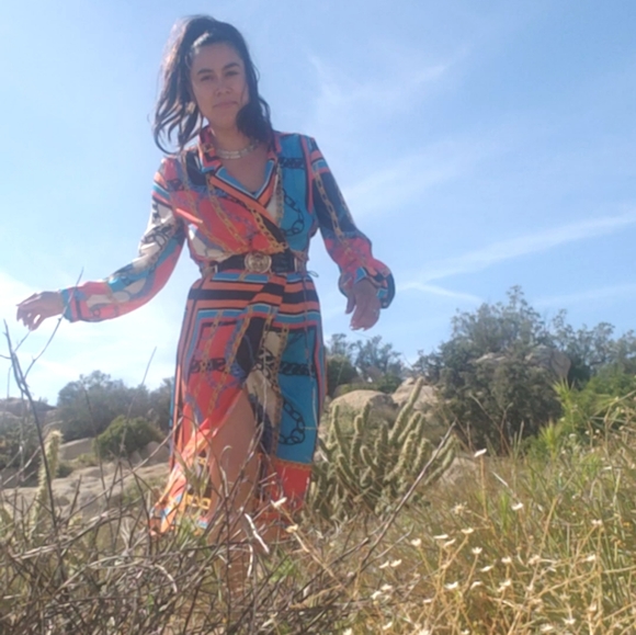 Poshmark - Picture 6 of 8